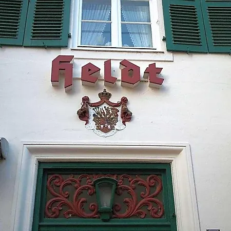 Im Kaffeehaus Heldt 3*